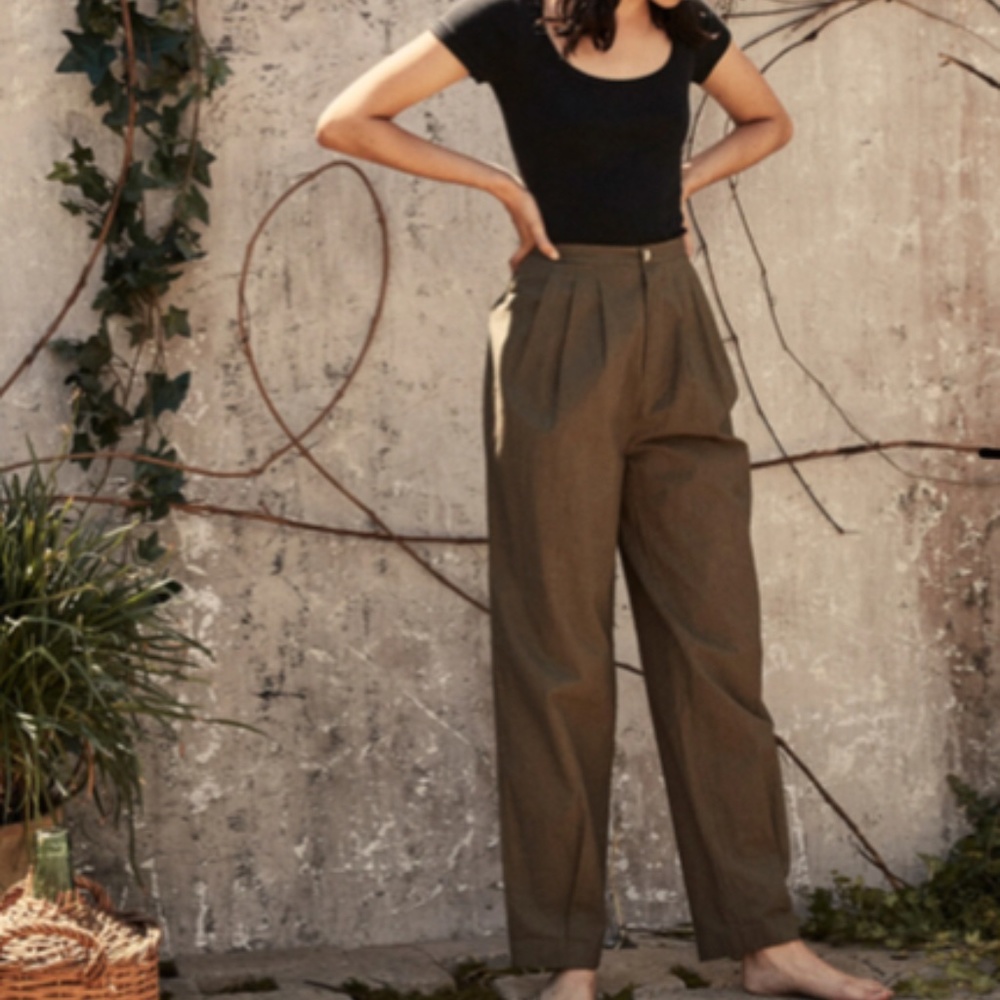 Doen Olive Green High-Waist Trousers
